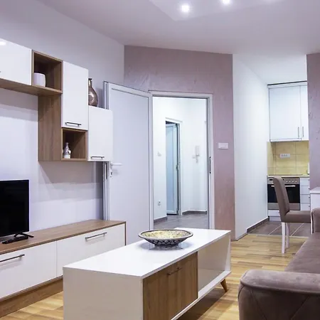 דירה Top Apartman *